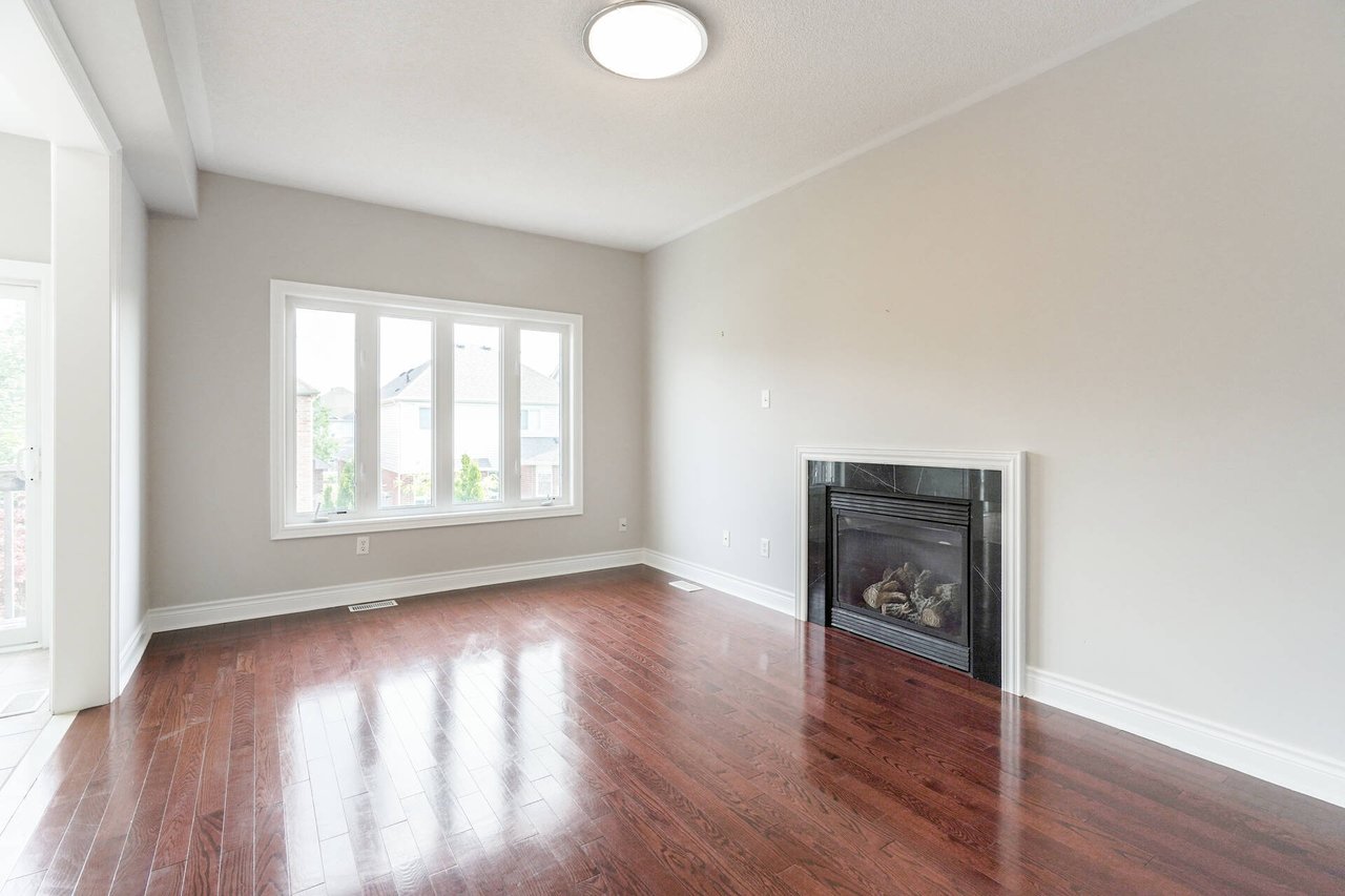 1648 Pennel Drive Unit: Upper