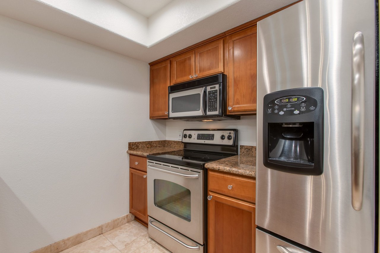 3235 E Camelback Rd #118