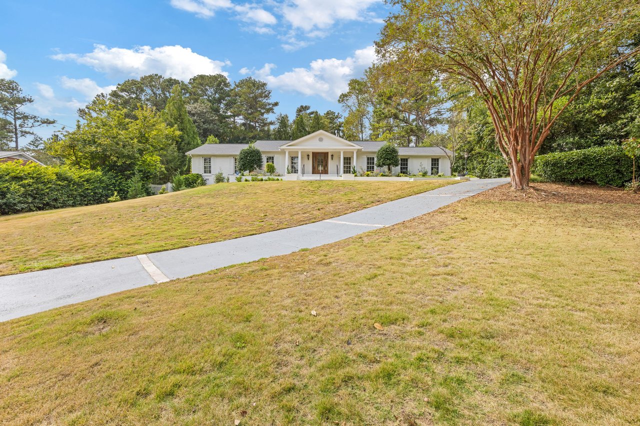 5650 Eden Roc Ln