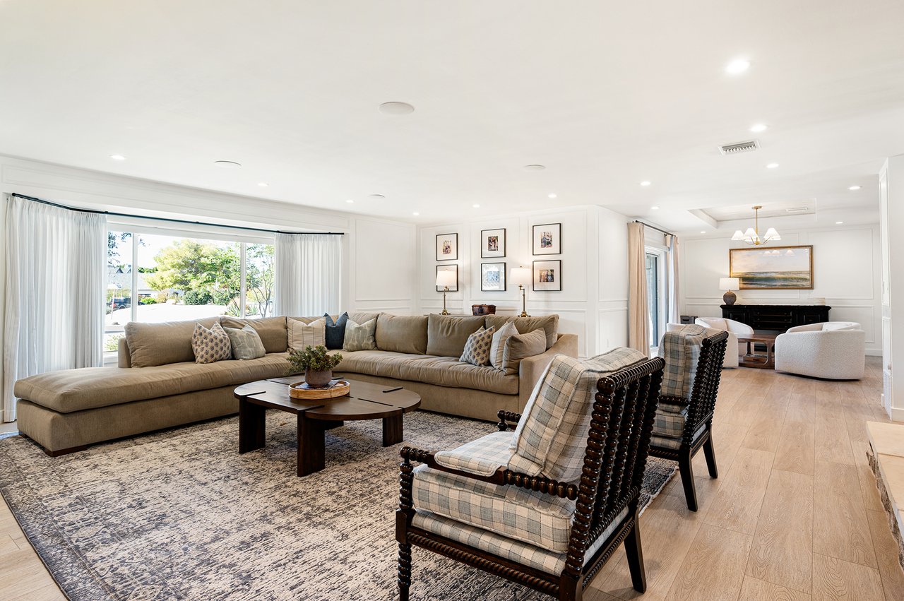 4545 N ROYAL VIEW Drive E