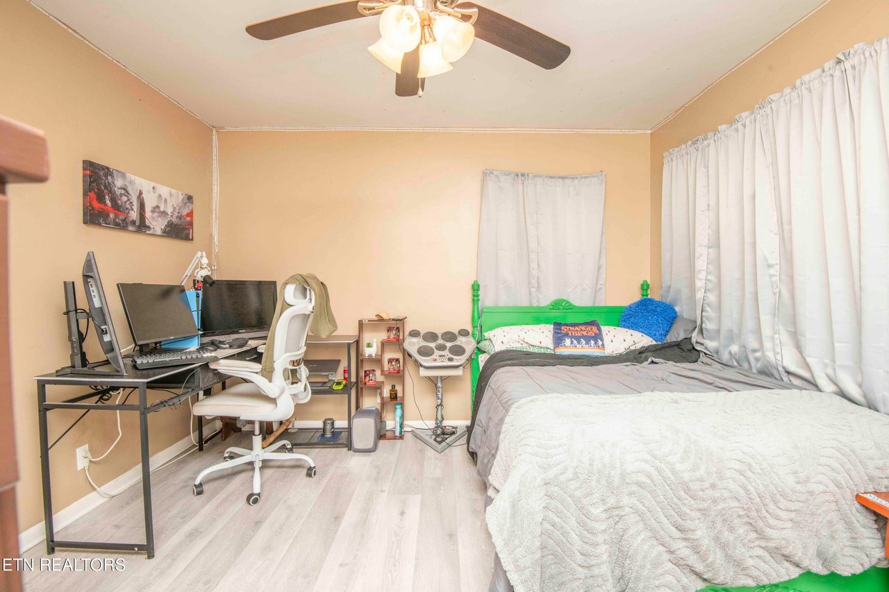 1212 Pilleaux Dr