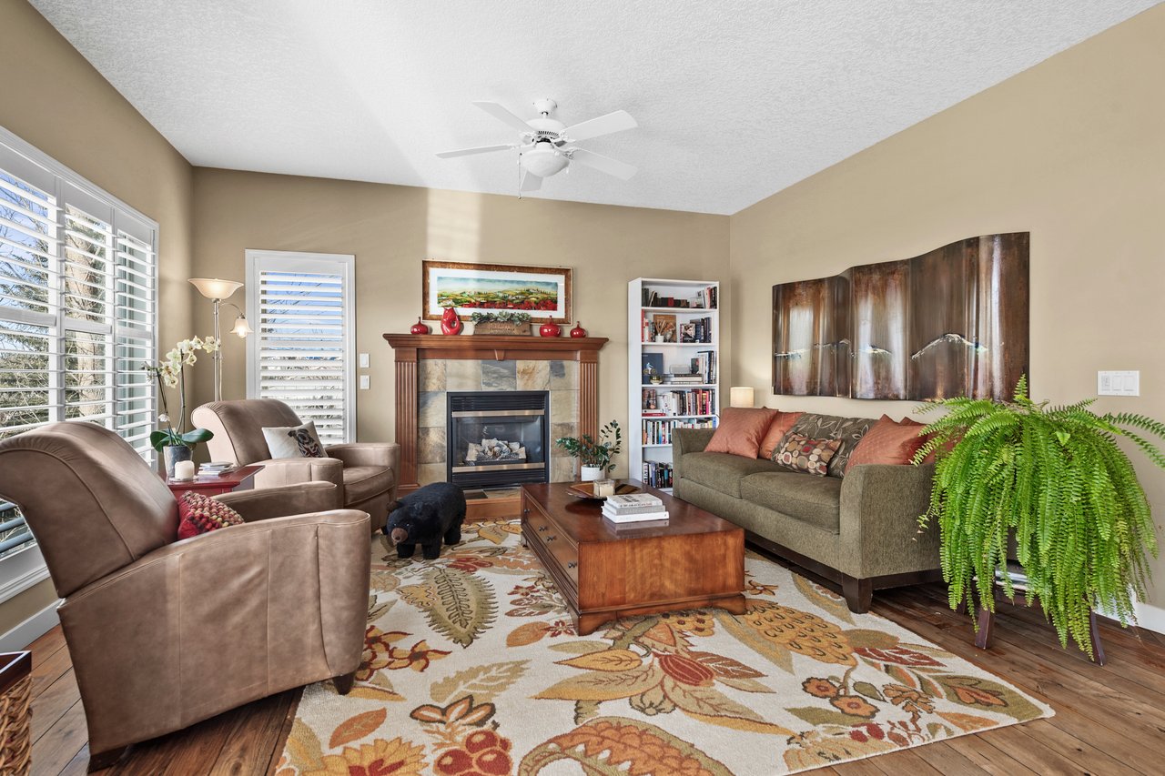 290 Tuscany Ridge Park NW