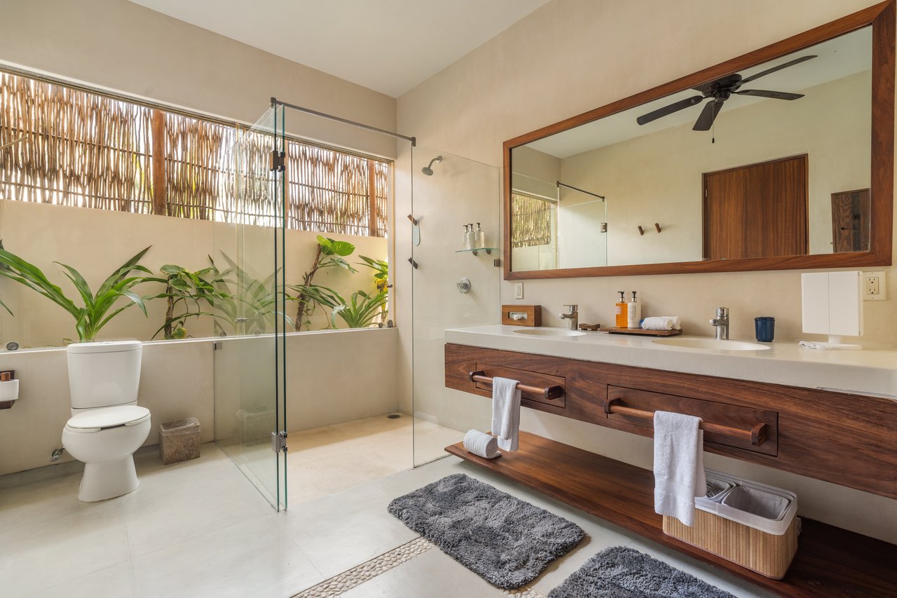 Marea Beachfront Villa B9