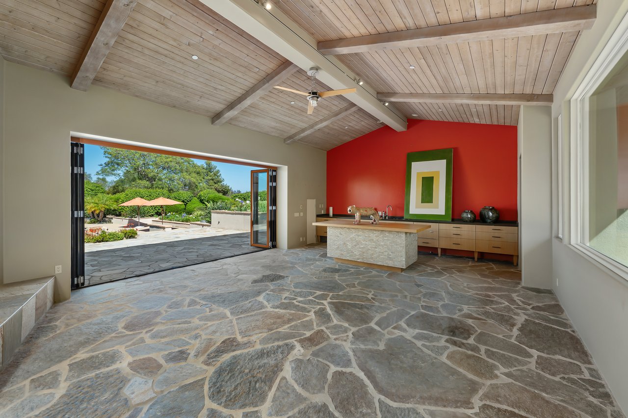 A Rancho Santa Fe Estate with Commanding Lake Views