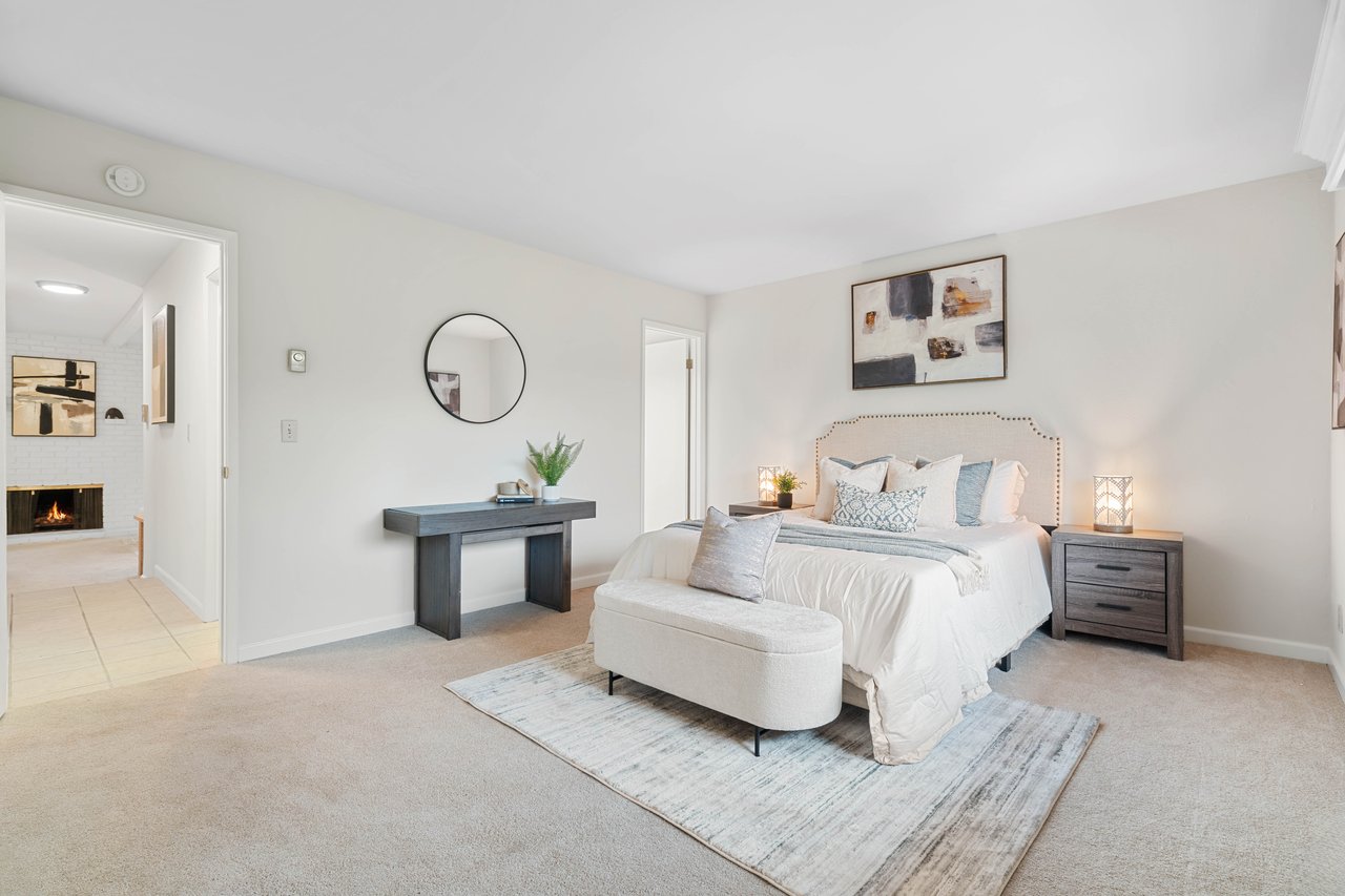 100 East Middlefield Road 6G