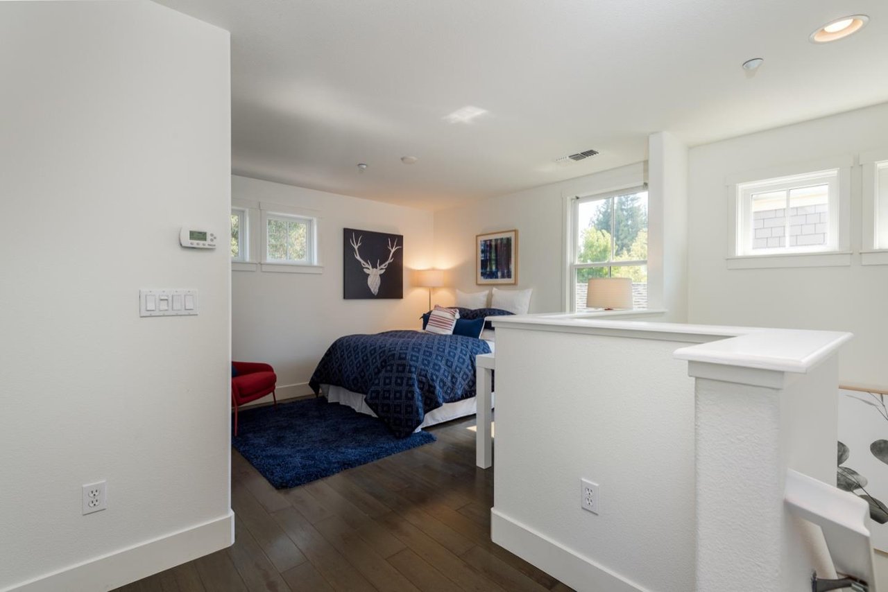 210 Morgan Lane