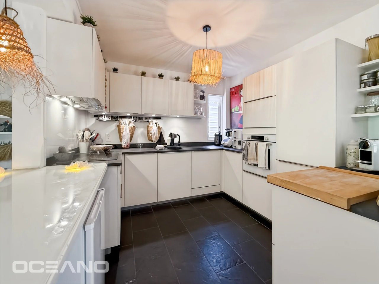 SPACIOUS 2-BEDROOM APARTMENT, 88 M² – Cul de sac