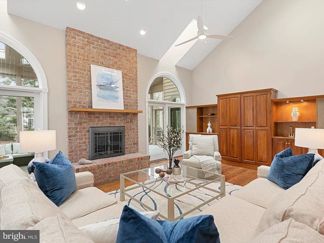 10 Alexander Ct