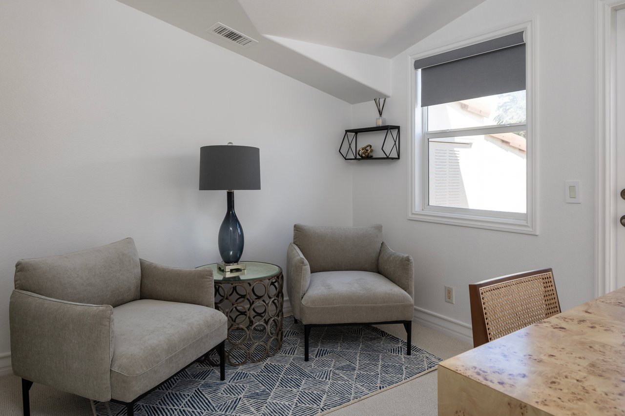 Furnished Lease in The Village