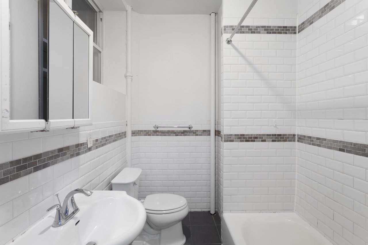 142 Sullivan Street, Apt 4