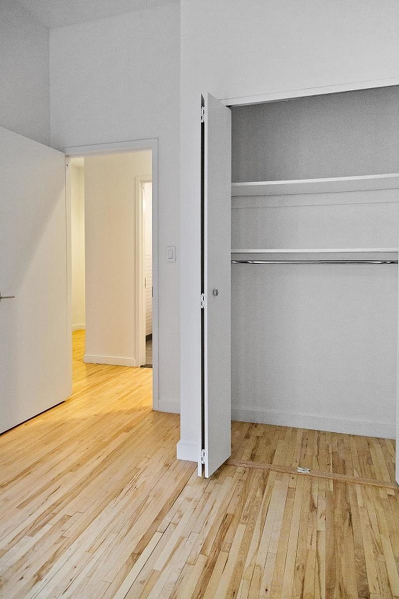 135 William Street, Apt 3-FLR
