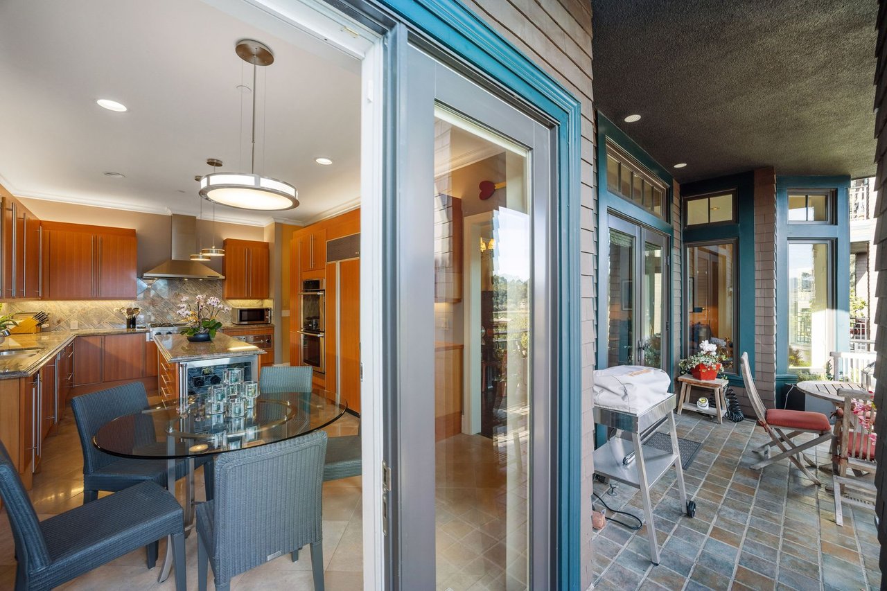 54 De Silva Island Drive