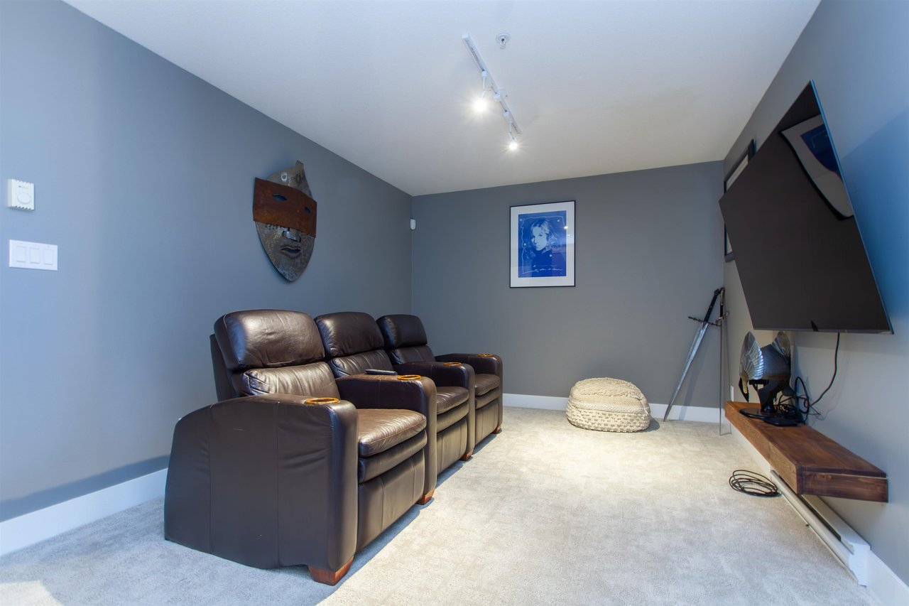 11-1026 Glacier View Dr