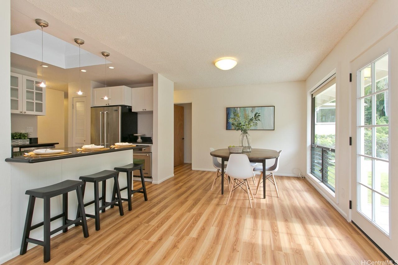1369 Kaeleku St