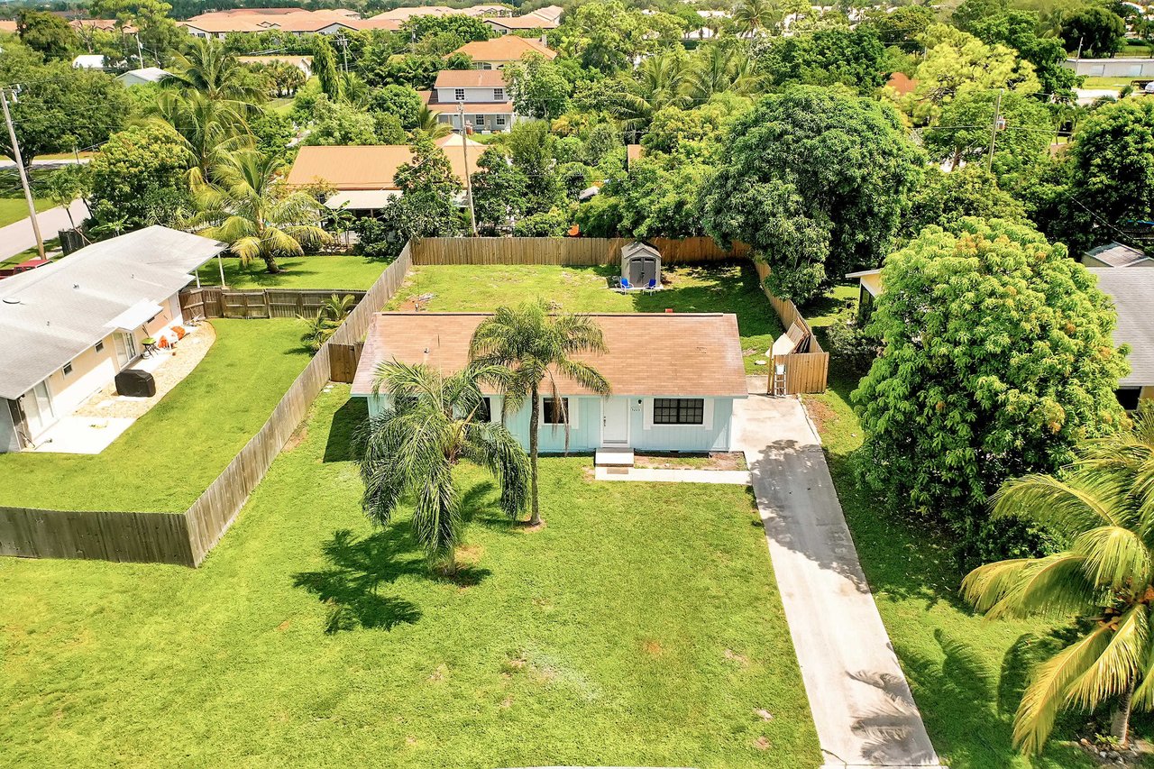5223 Pine Tree Drive