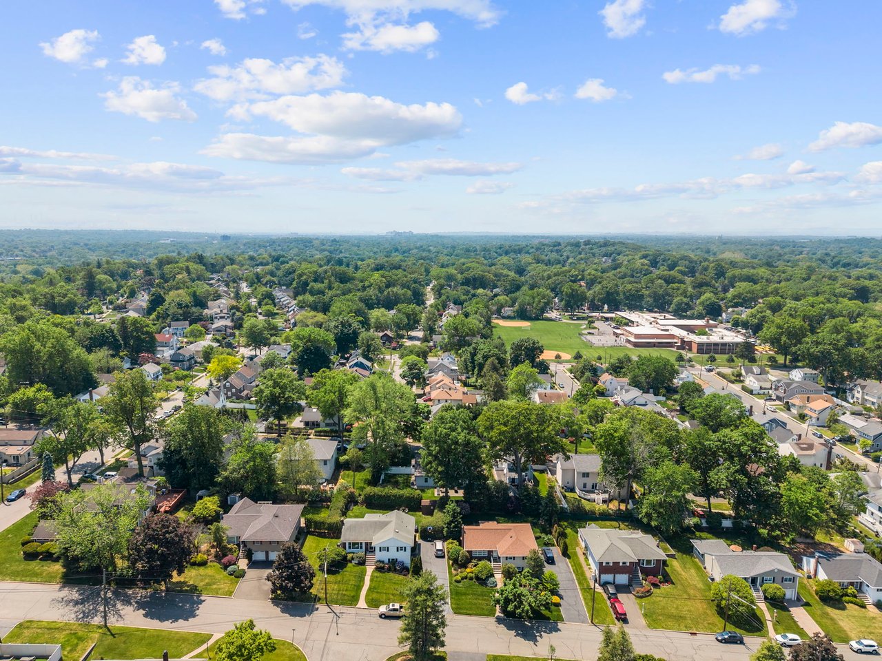 200 Hillside Ave, River Edge, NJ 07661