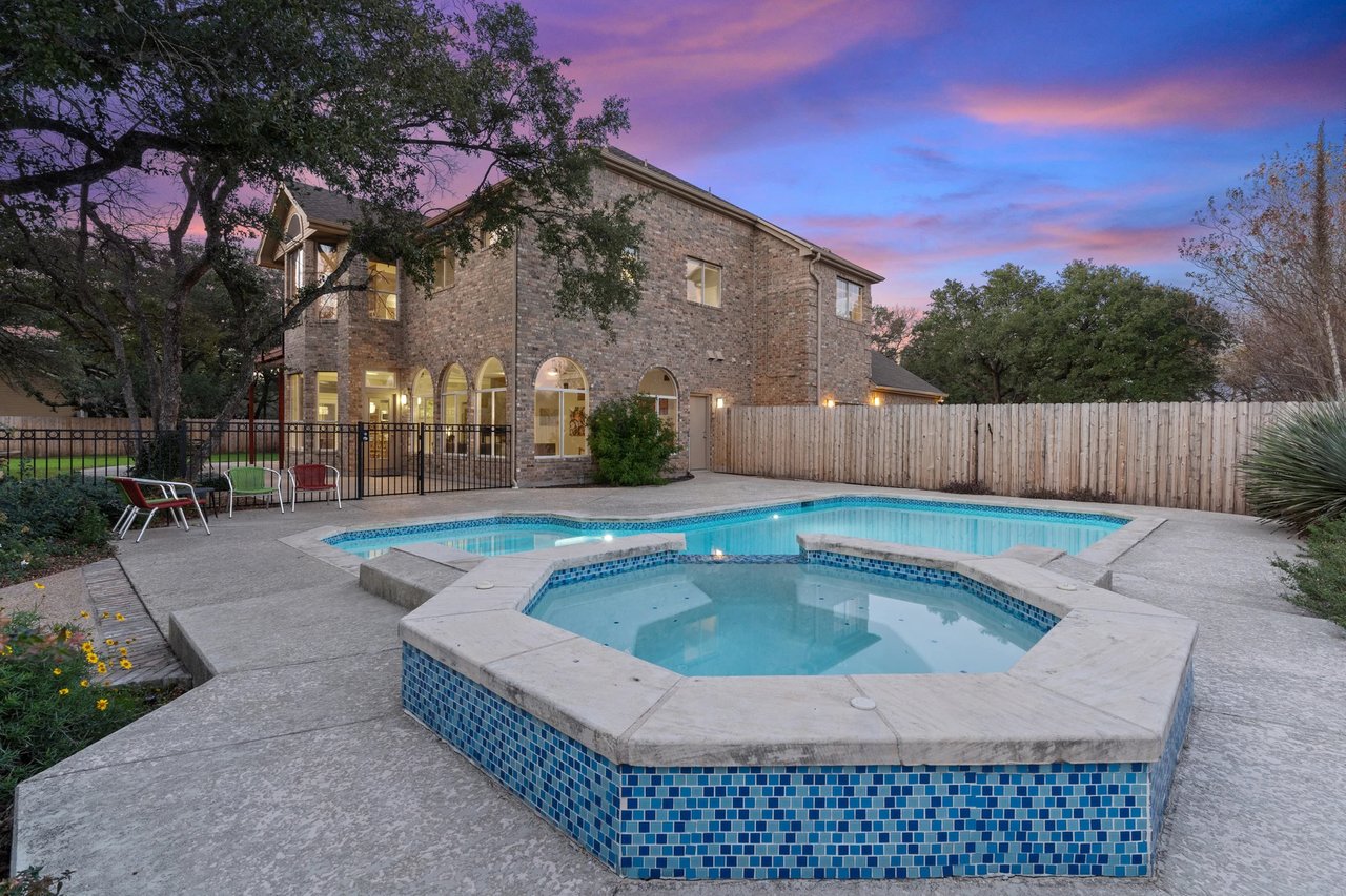 3813 McNeil Dr