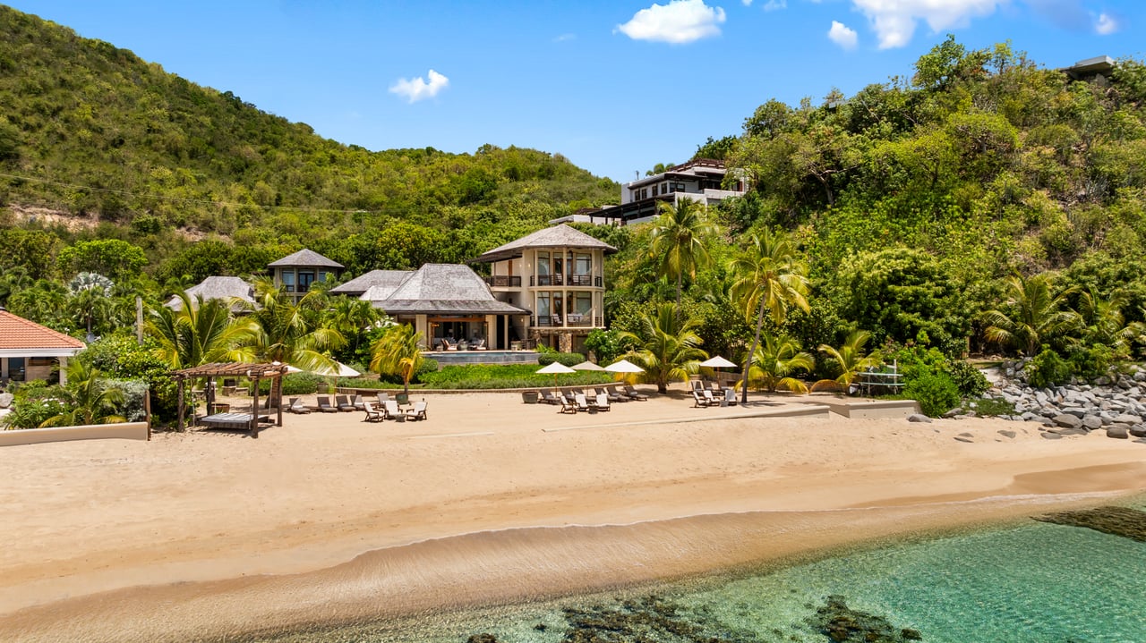 Aquamare Beachfront Villa