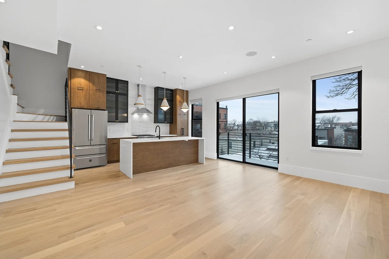 339 Palisade Ave #4