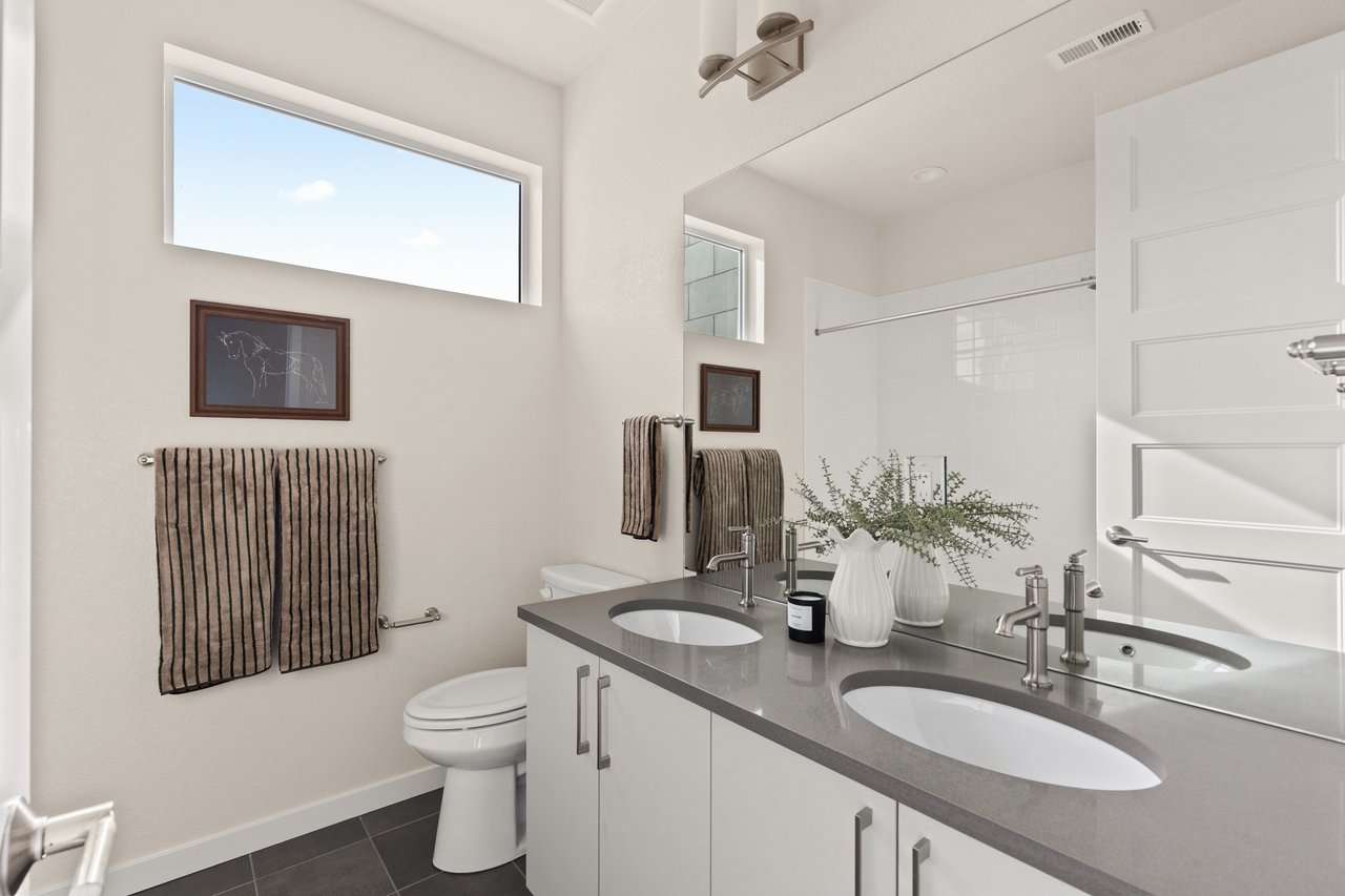 Fusion 1C - Finished Basement & 2-1 Buydown Included