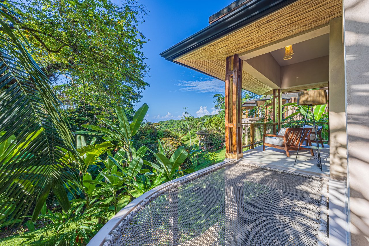 Luxury Hotel Boutique with Ocean Views | Walking distance to the beach | 13.2 Acres