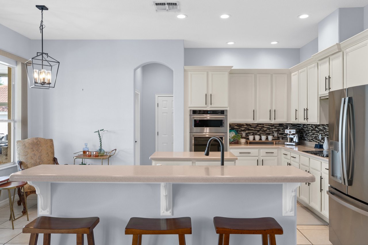619 Largovista Dr