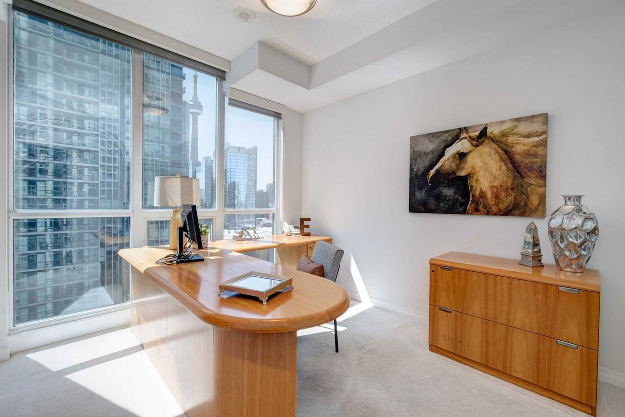 16 Yonge St, Ste 2111
