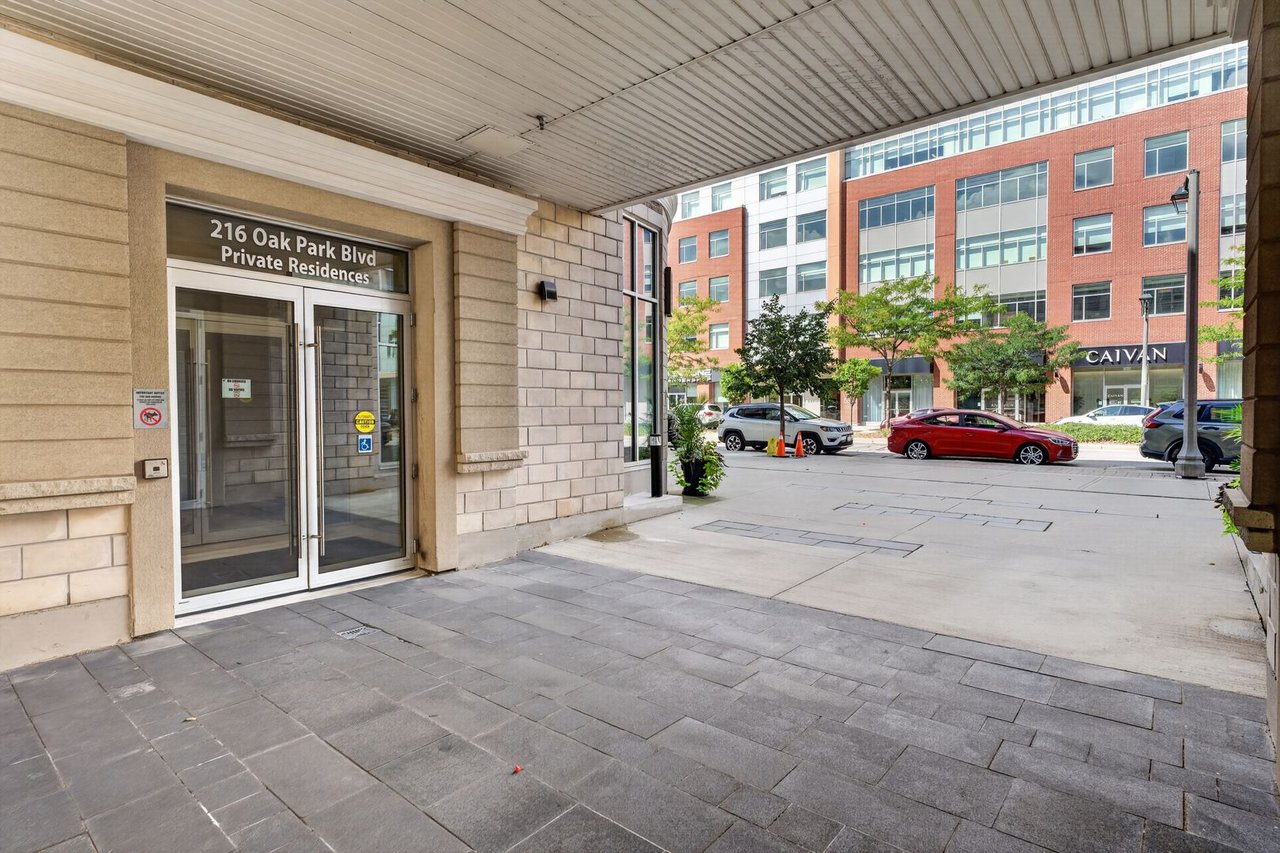 214 - 216 Oak Park Blvd