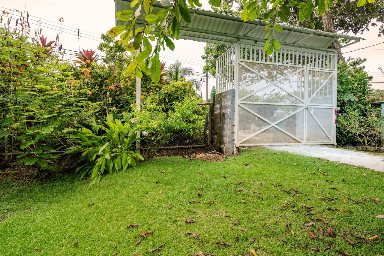 Gated Coastal Beach House, Manuel Antonio, Puntarenas
