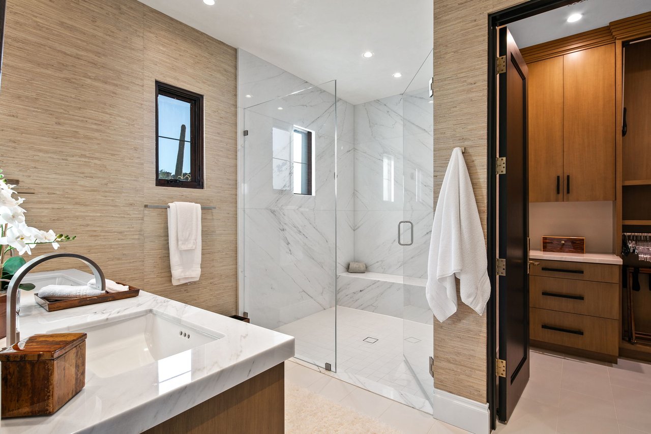 10927 E Windgate Pass Drive, 1519