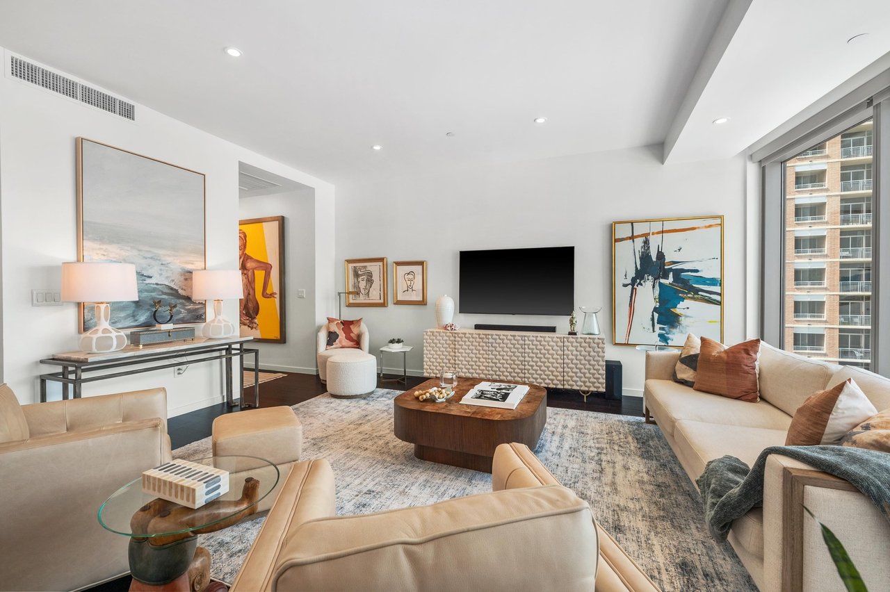 200 Congress Ave #13A