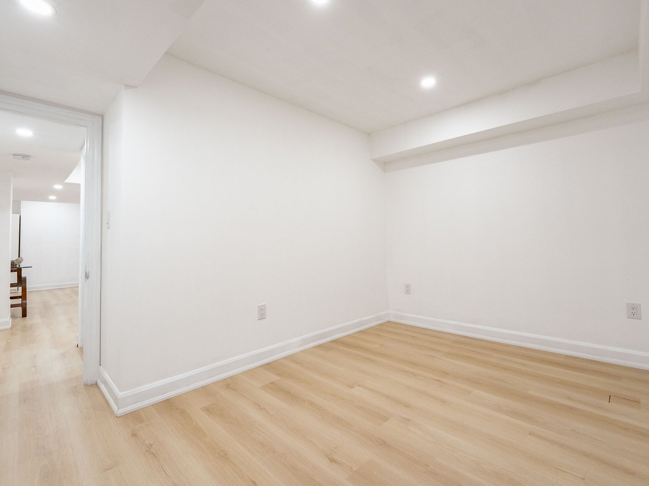 84 Grasslands Ave