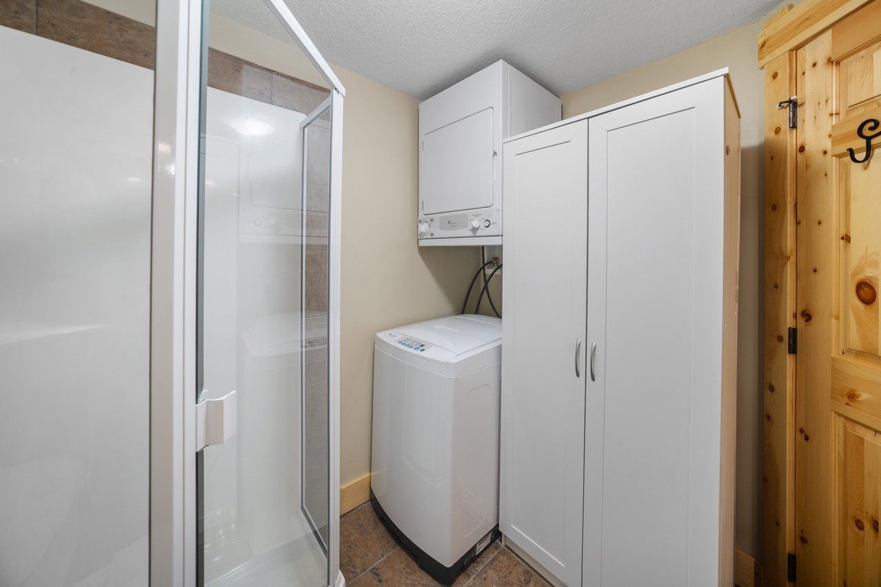 204 - 175 Crossbow Place 