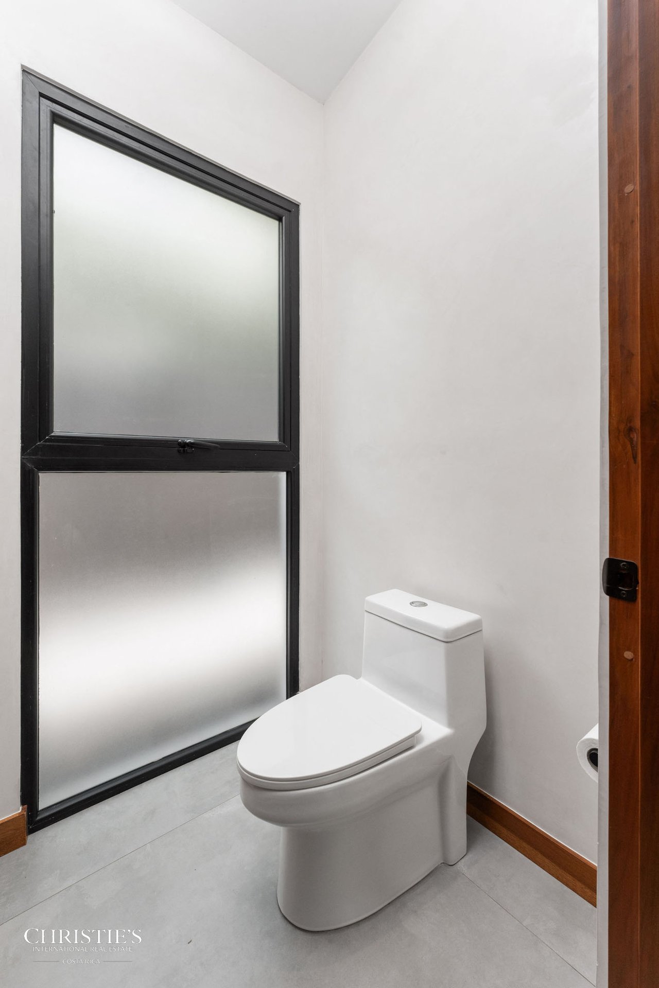 Casa Lola – Contemporary Beachside Oasis in Playa Grande