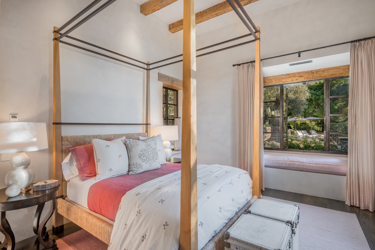 Napa Valley Compound