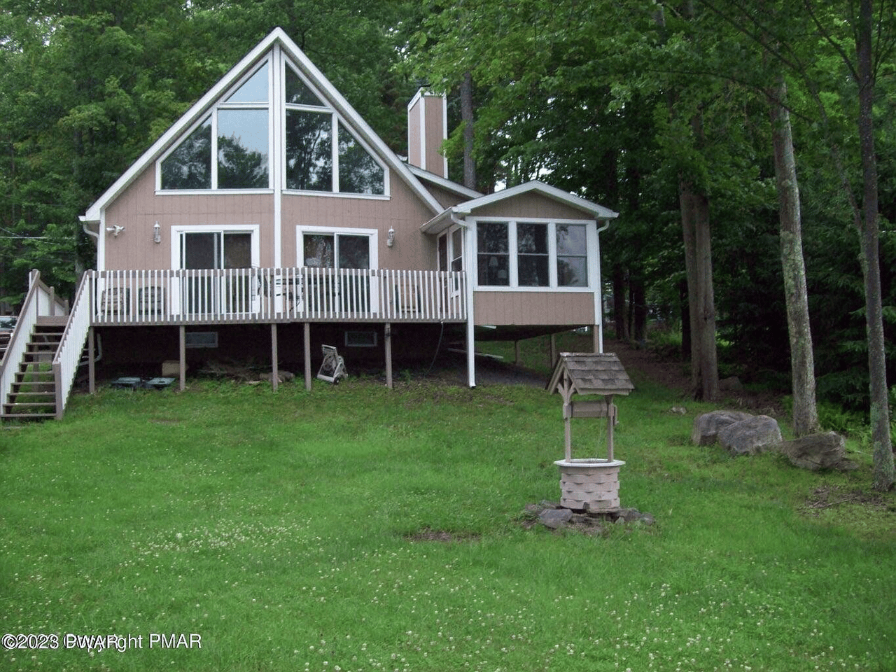7562 Lake Shore Dr