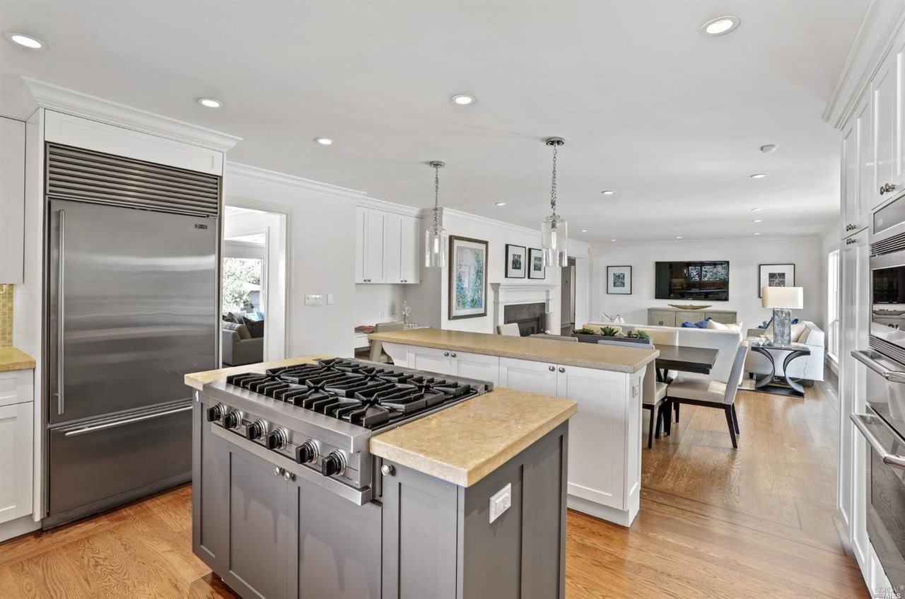 151 Fernwood Dr