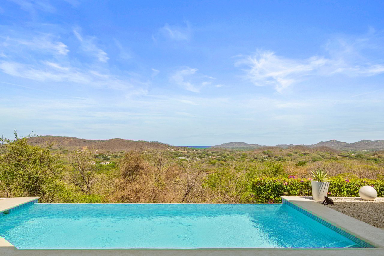 Casa Por Fin | 4-Bedroom Ocean-View Home in Gated Community, just 10 minutes from Tamarindo!
