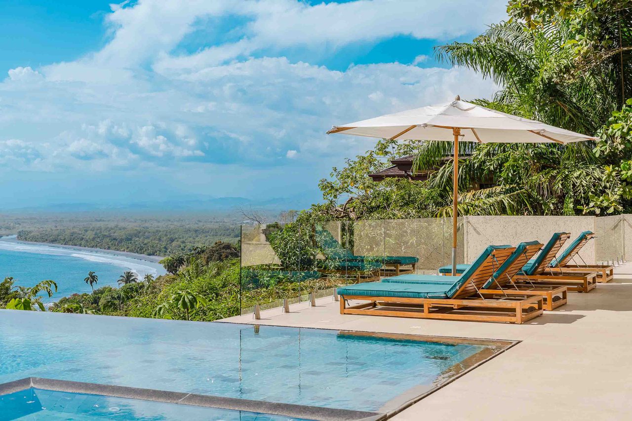 Casa Nola, Luxury Villa in Gated Community La Reserva