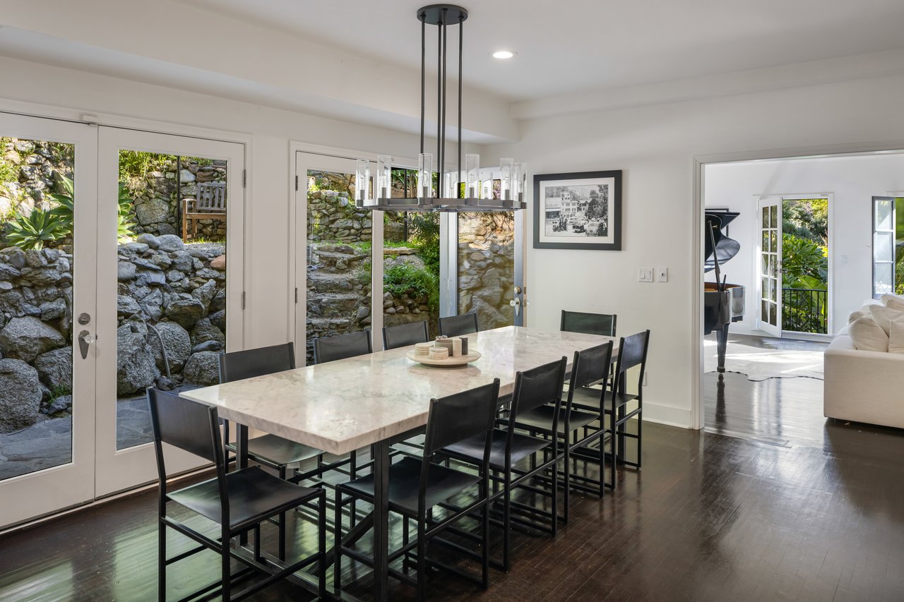 1930 Laurel Canyon Blvd, Hollywood Hills 