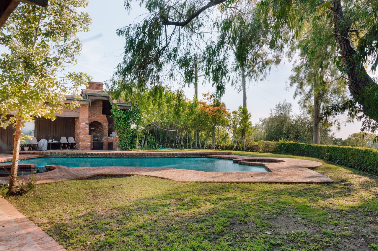 1355 Beverly Estates Dr