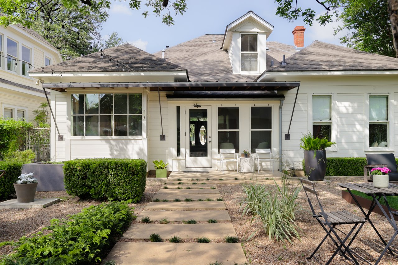 1107 West 9th St.