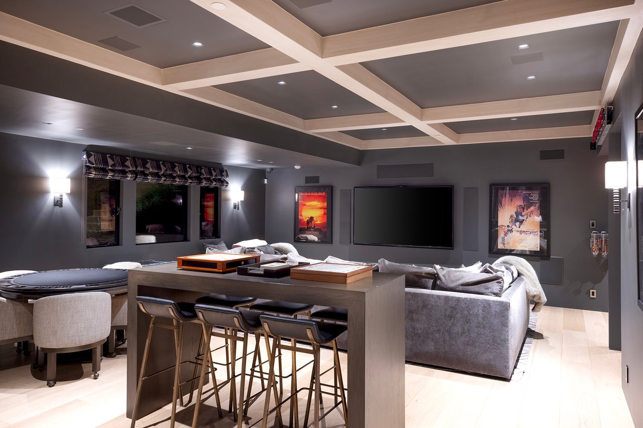 4145 Creciente Drive