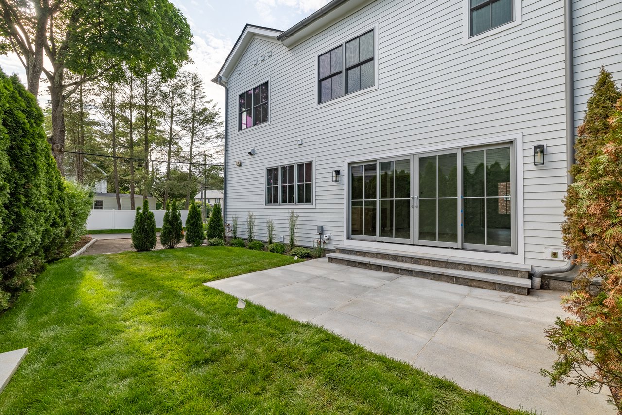 133 East Ave, Unit B 
