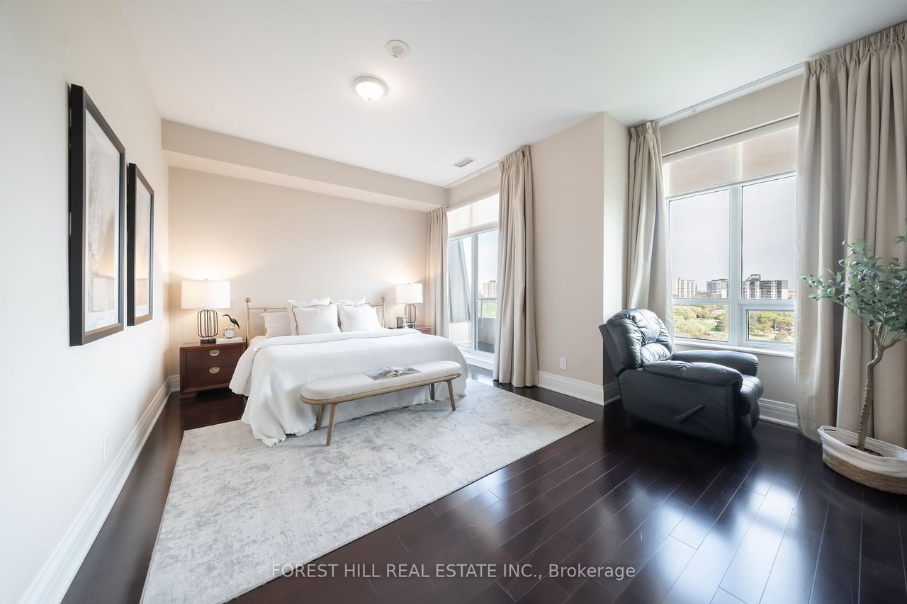 LIVING IN ARIA PENTHOUSES