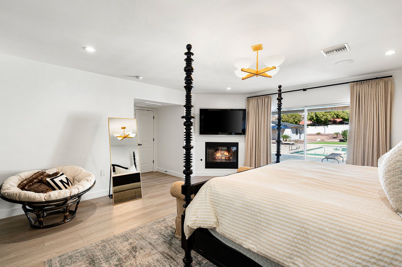 4545 N ROYAL VIEW Drive E