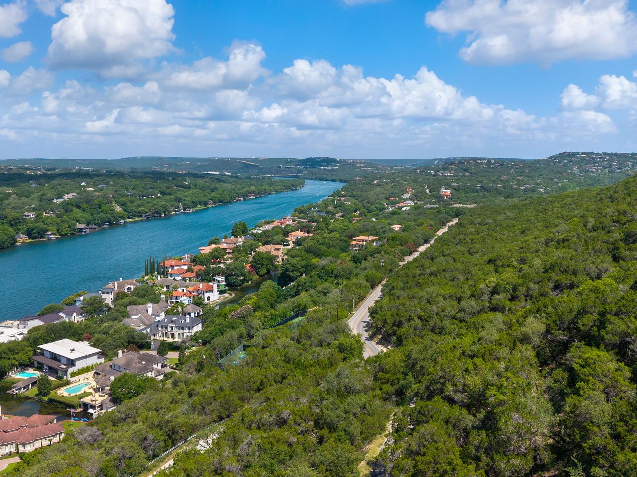 The Ridge at Mount Bonnell