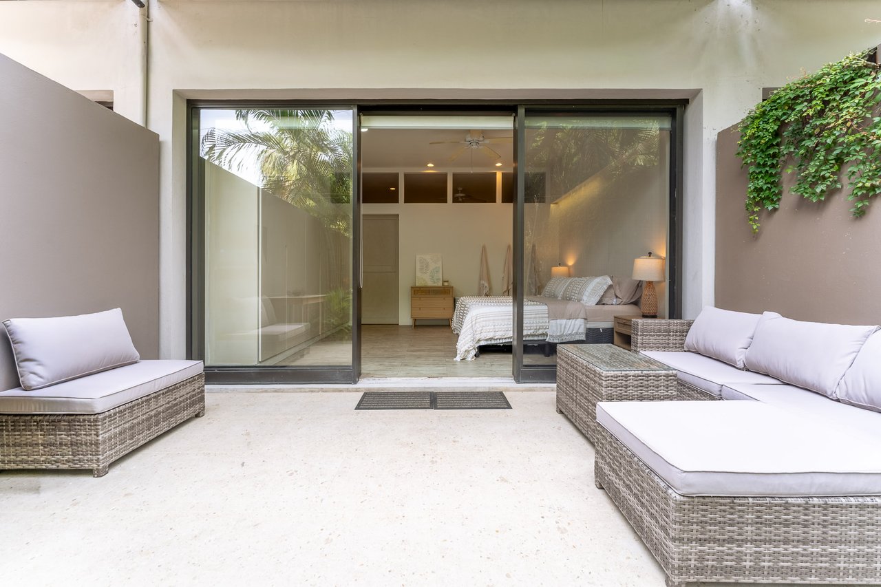 1 Bedroom, Condo, Mixie 103