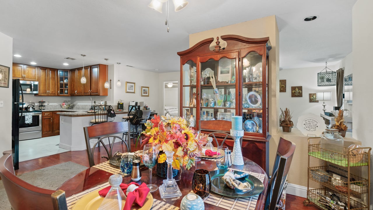 1628 Porter Way