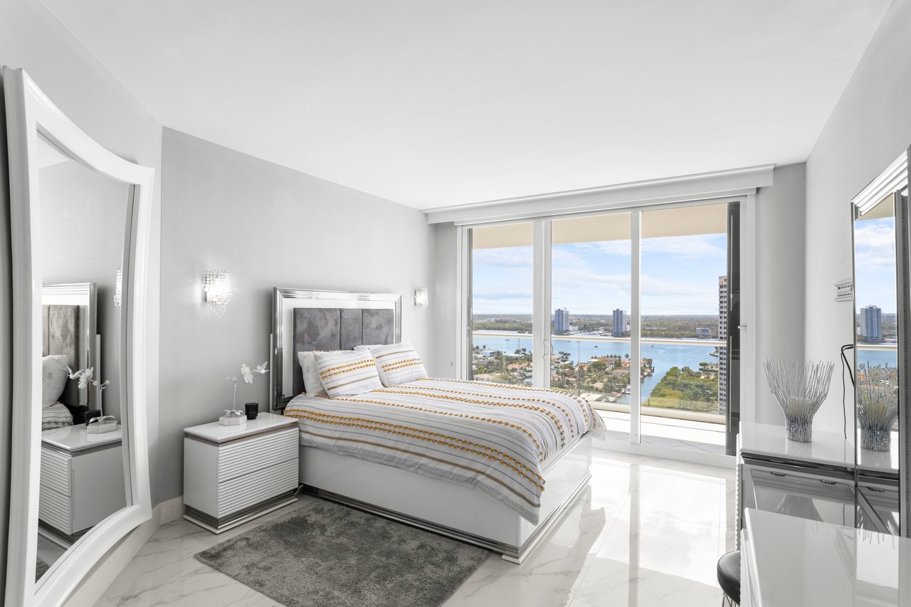 2600 Island Blvd # 2603